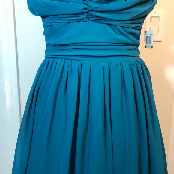 Dress 👗 - Picture 3 of 9